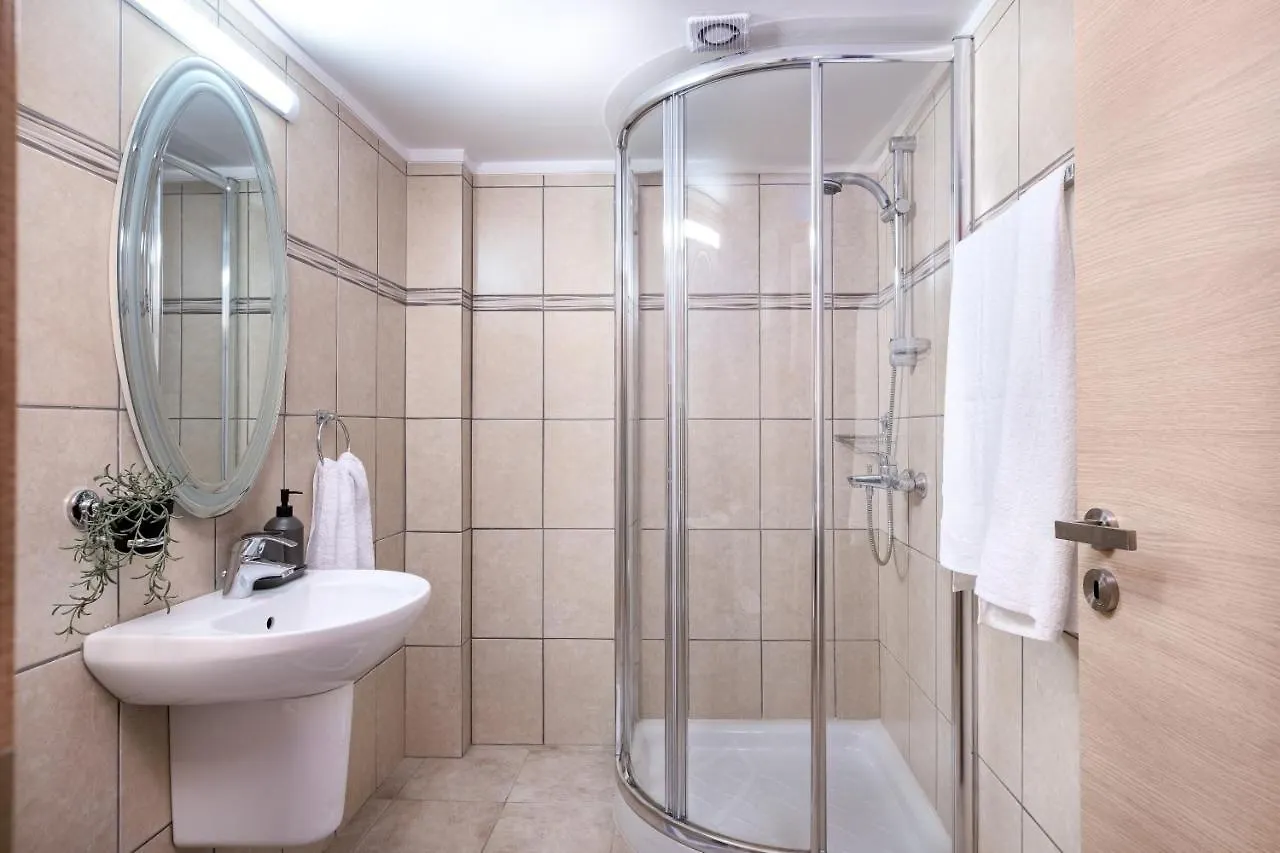 Quattro Beachfront Sea View Ap 206 Larnaca Appartement